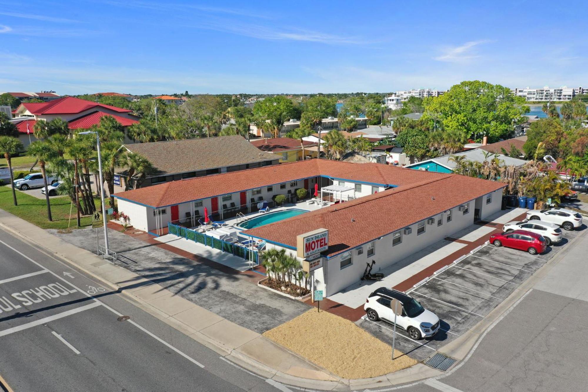 Sun Island Motel 圣徒皮特海滩 外观 照片